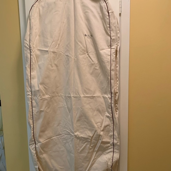 LORO PIANA GARMENT cover - Picture 2 of 12